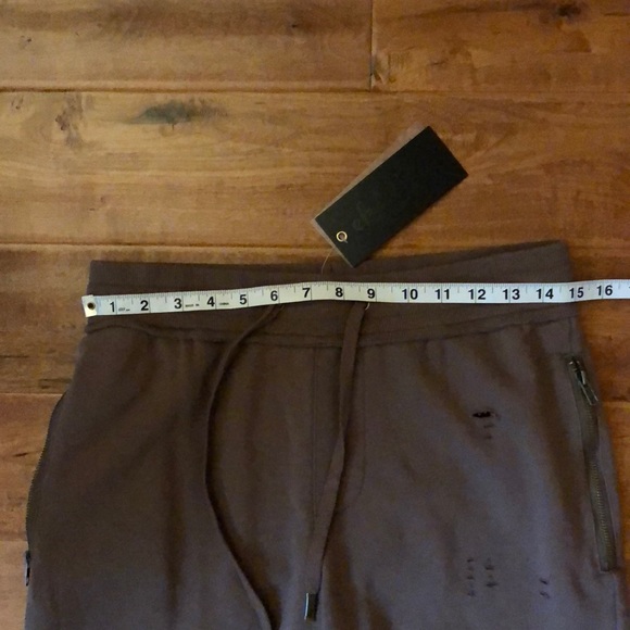 EK Attire Distressed jogger sweatpants - Picture 7 of 8